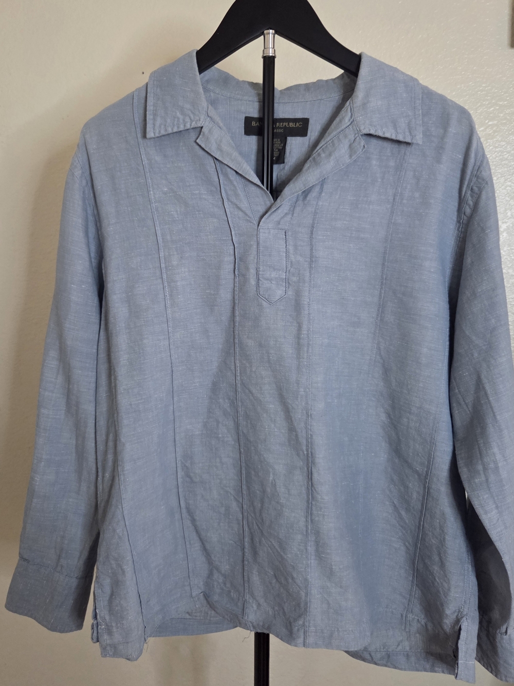 Banana Republic Light Blue Linen Pullover Shirt